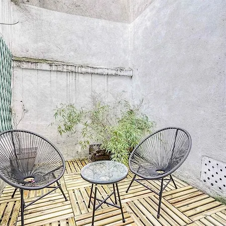 Daire Equipe Quartier Montparnasse - X
